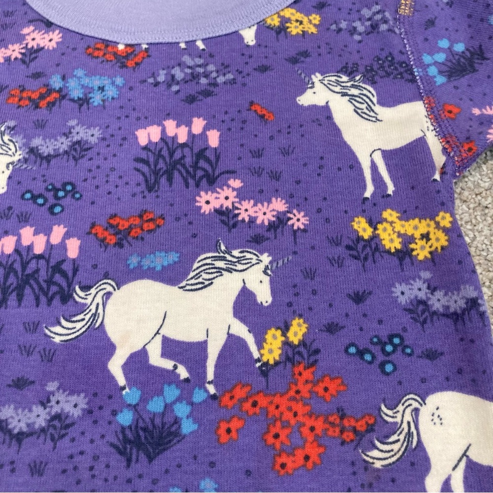 3T Hanna Andersson Summer Pajamas Set, purple, unicorns - Picture 3 of 4